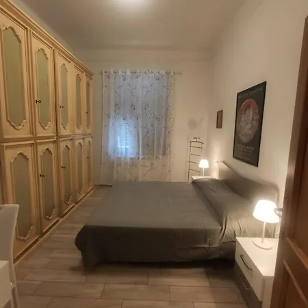 La Casina Di Derna Appartement La Spezia
